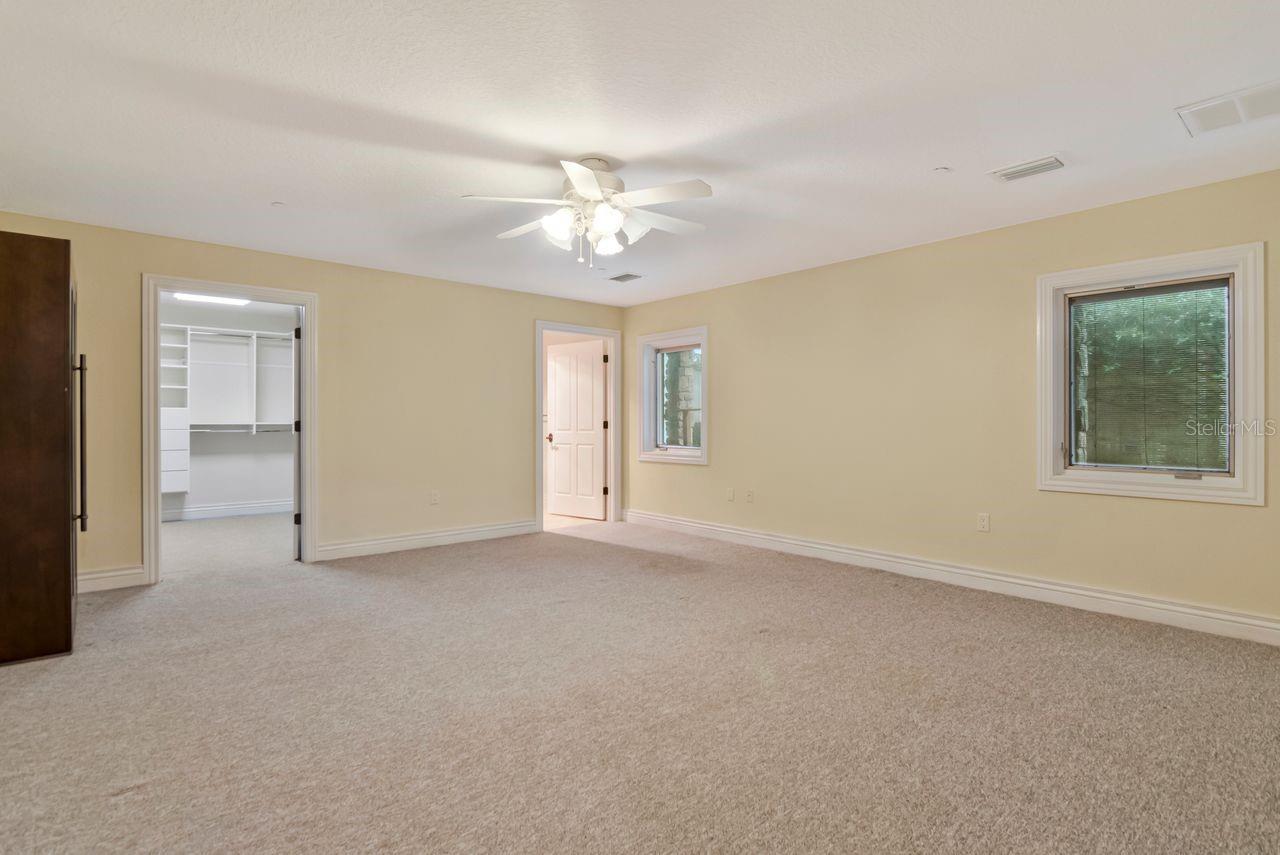 109 OLD OAK LN — photo 59