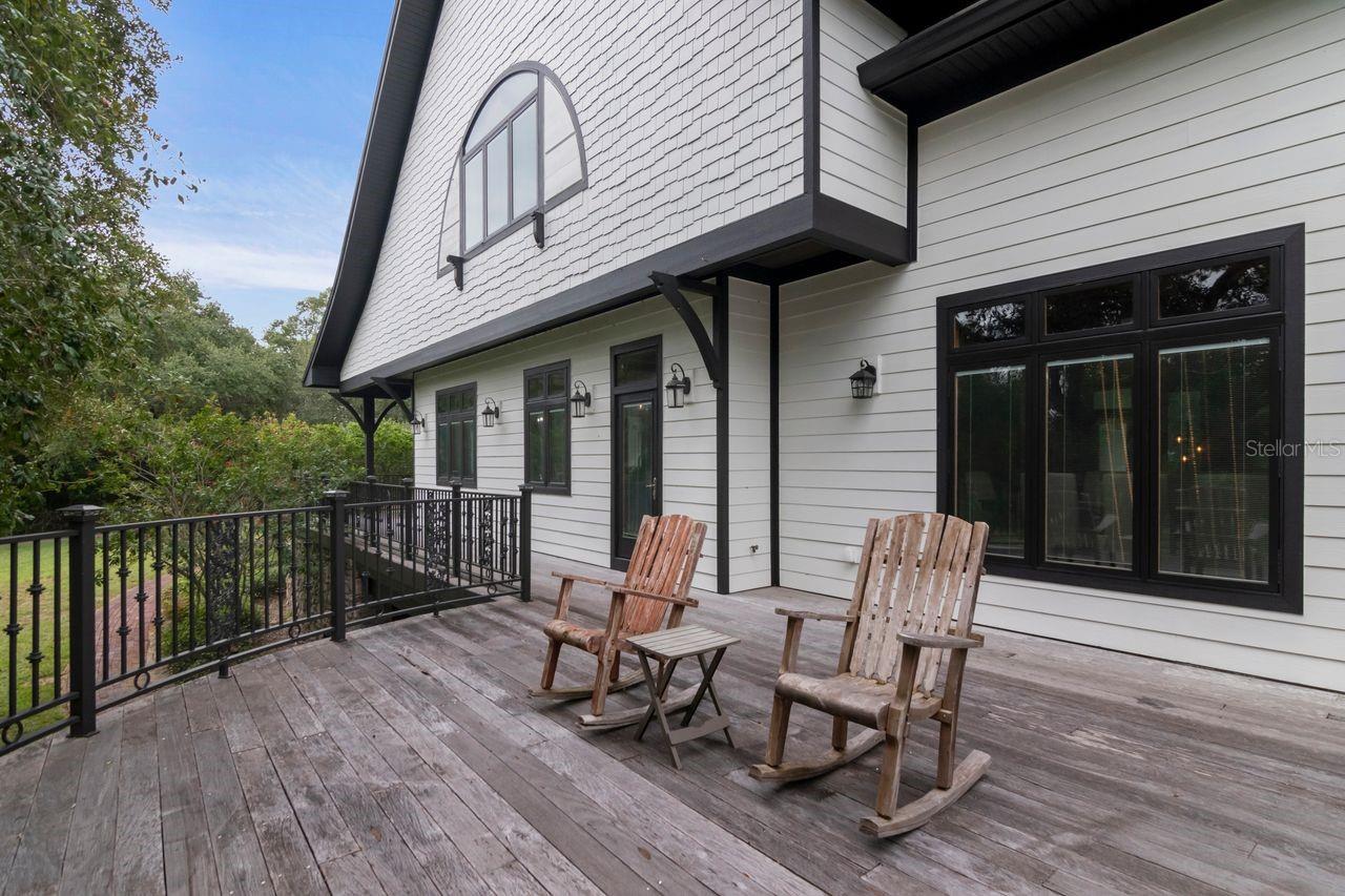201 OLD OAK LN — photo 20