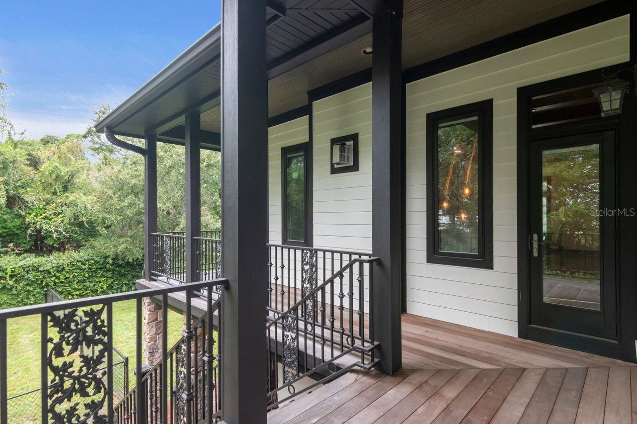 201 OLD OAK LN — photo 23