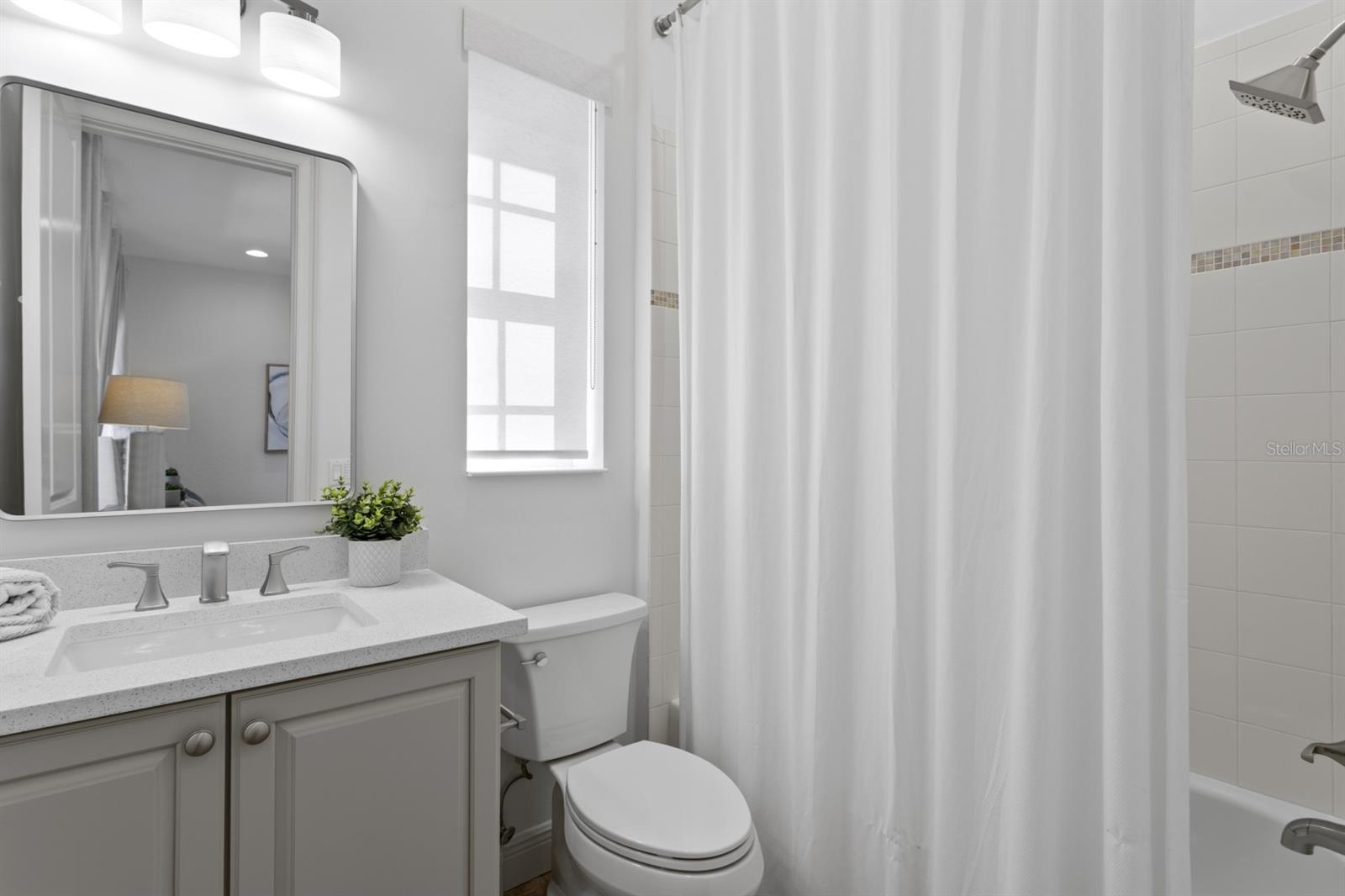 6123 YEATS MANOR DR — photo 36