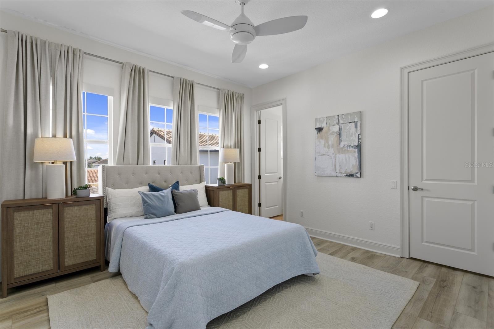 6123 YEATS MANOR DR — photo 35