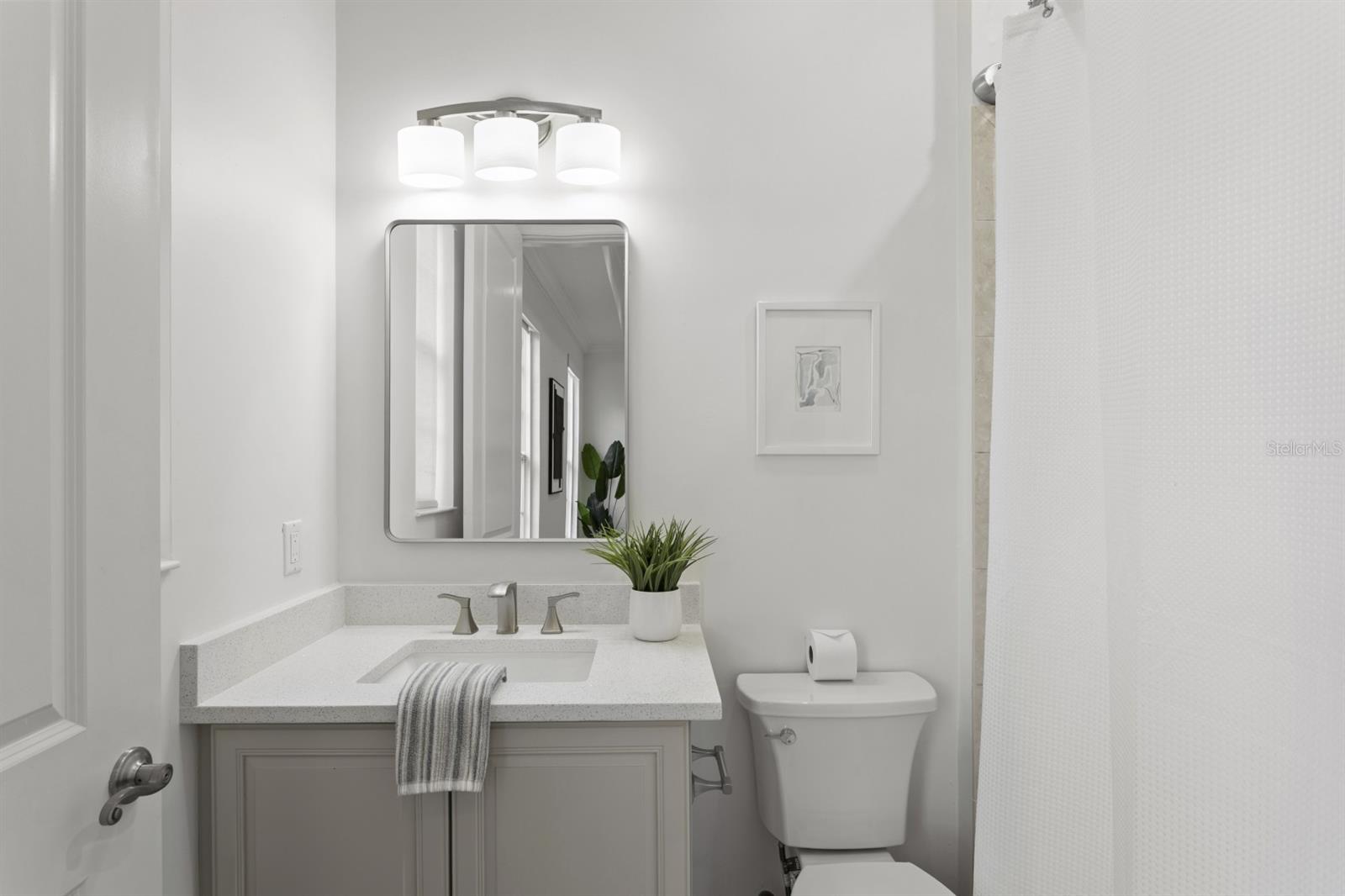 6123 YEATS MANOR DR — photo 12