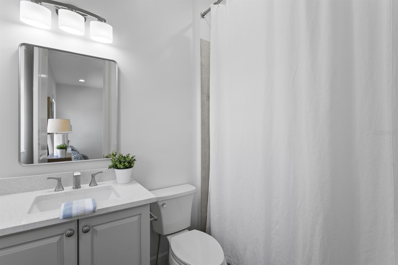 6123 YEATS MANOR DR — photo 33