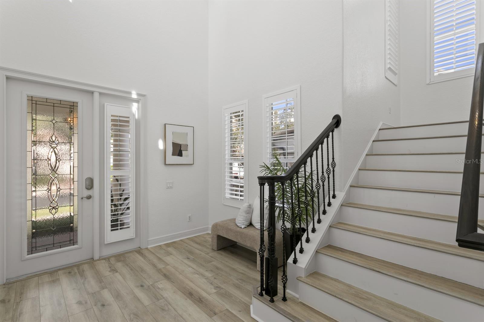 6123 YEATS MANOR DR — photo 8