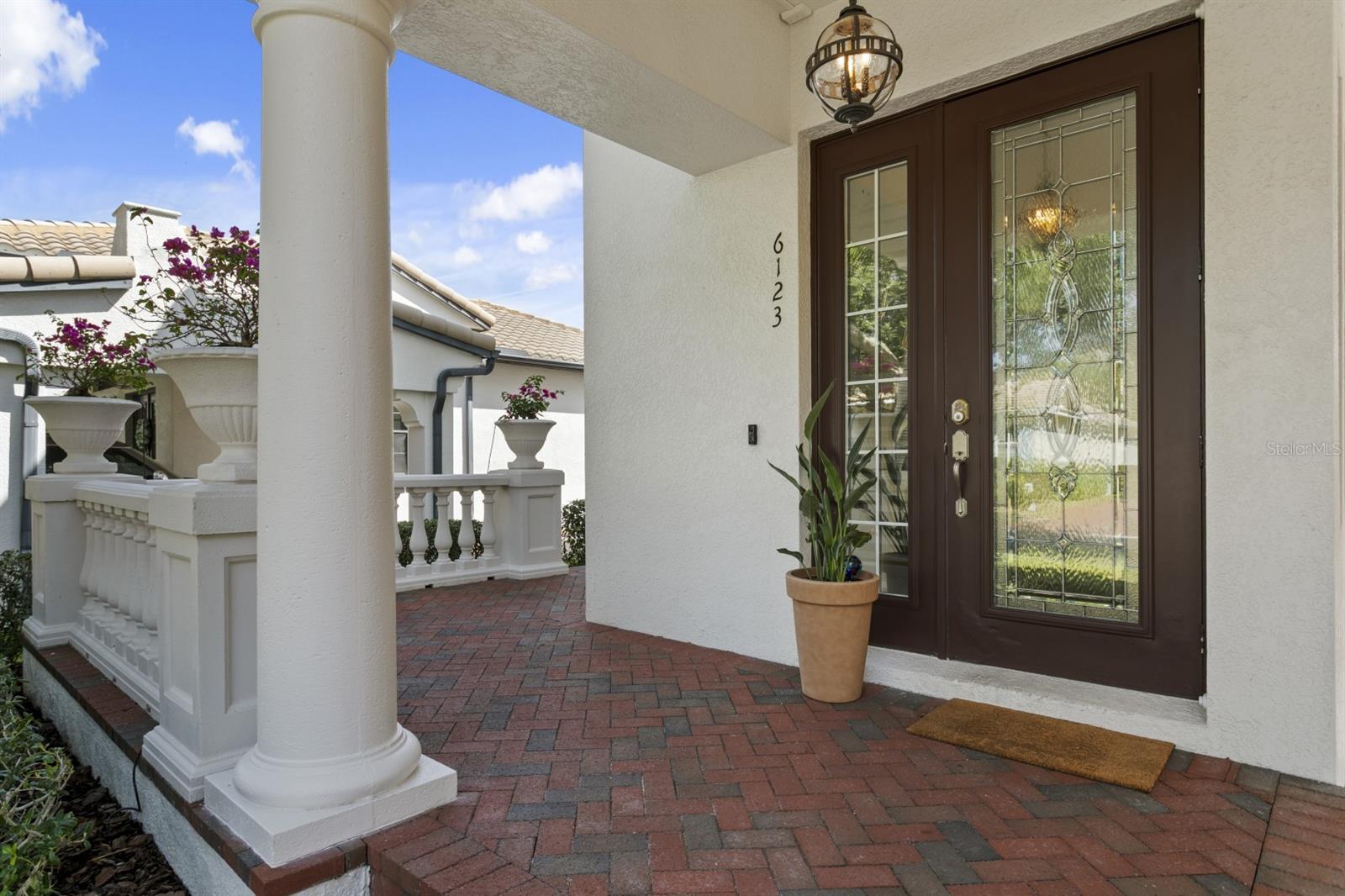 6123 YEATS MANOR DR — photo 6