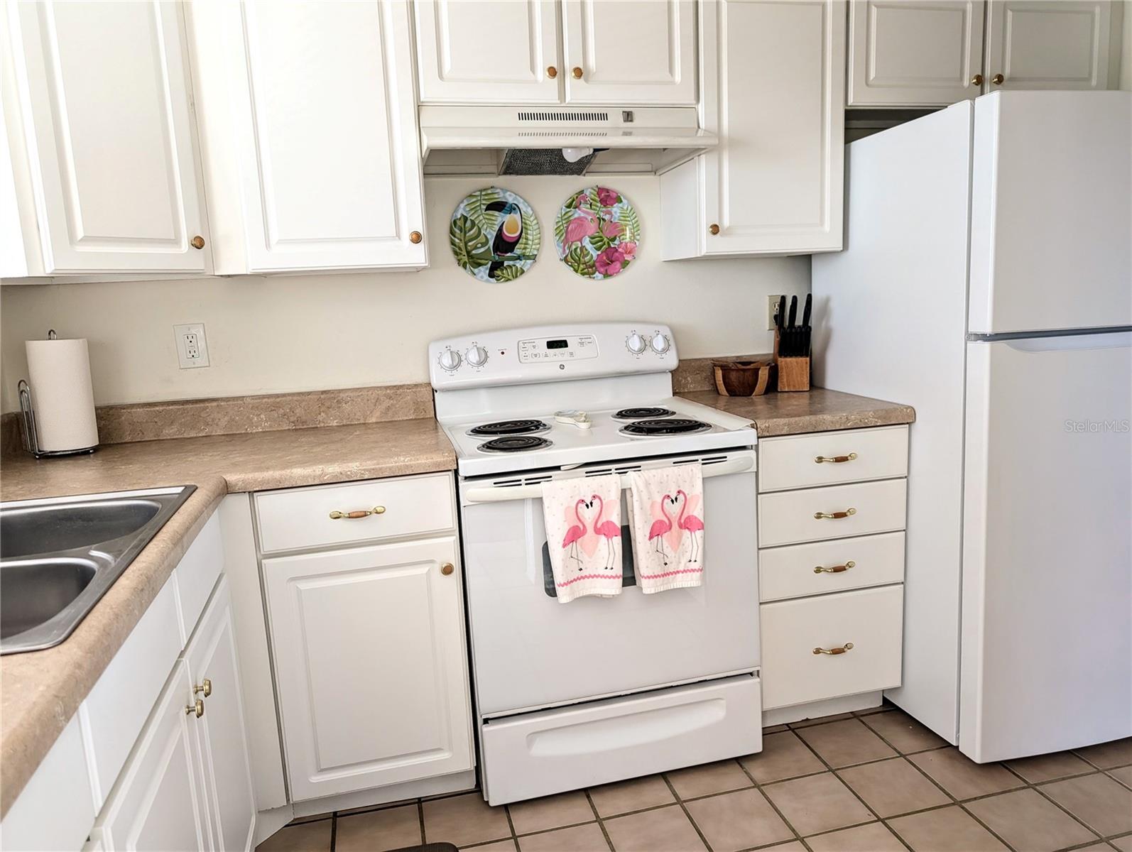 3779 LAKE BAYSHORE DR #H-402 — photo 6