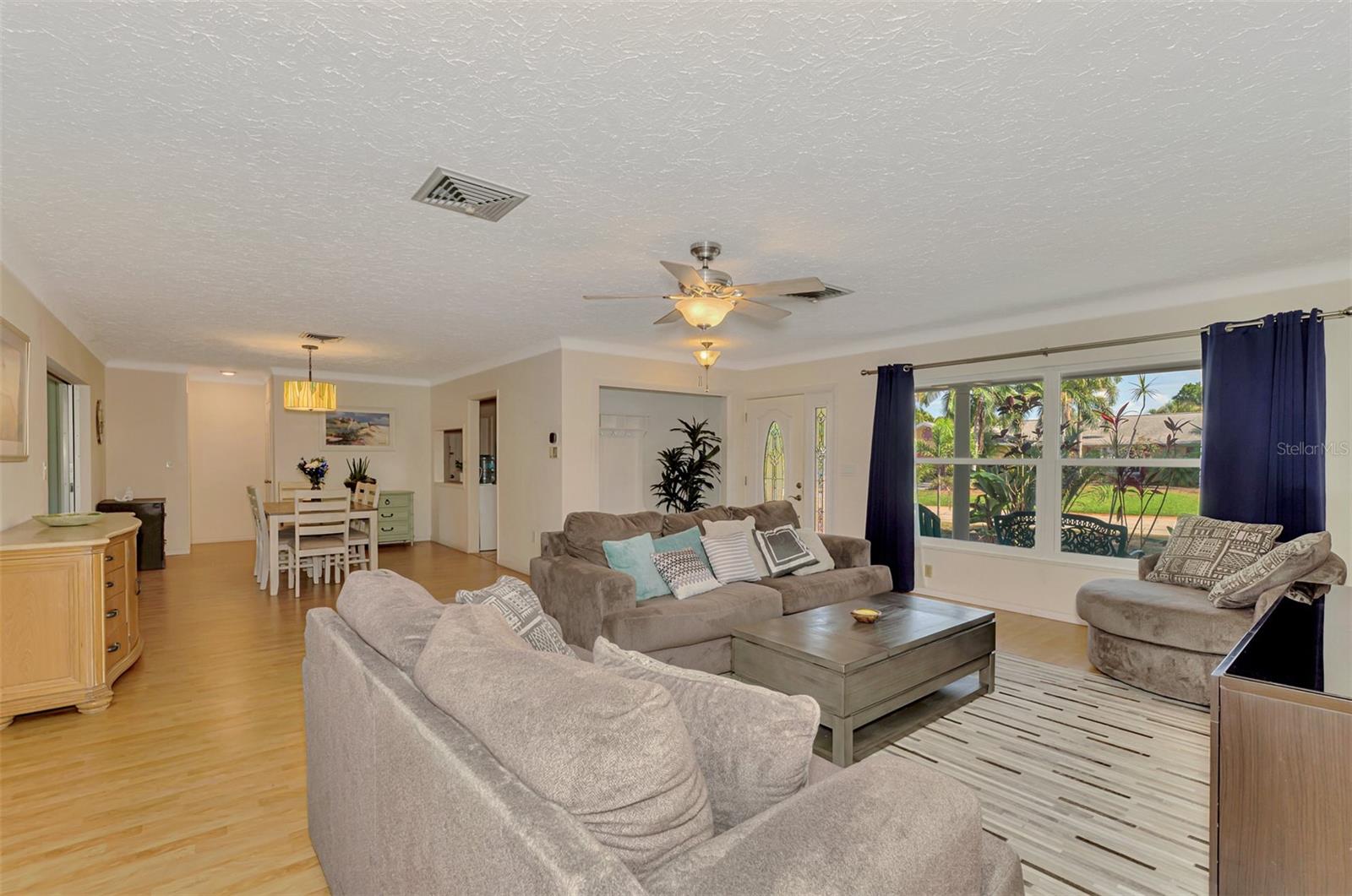 3078 SPENCER LN — photo 14