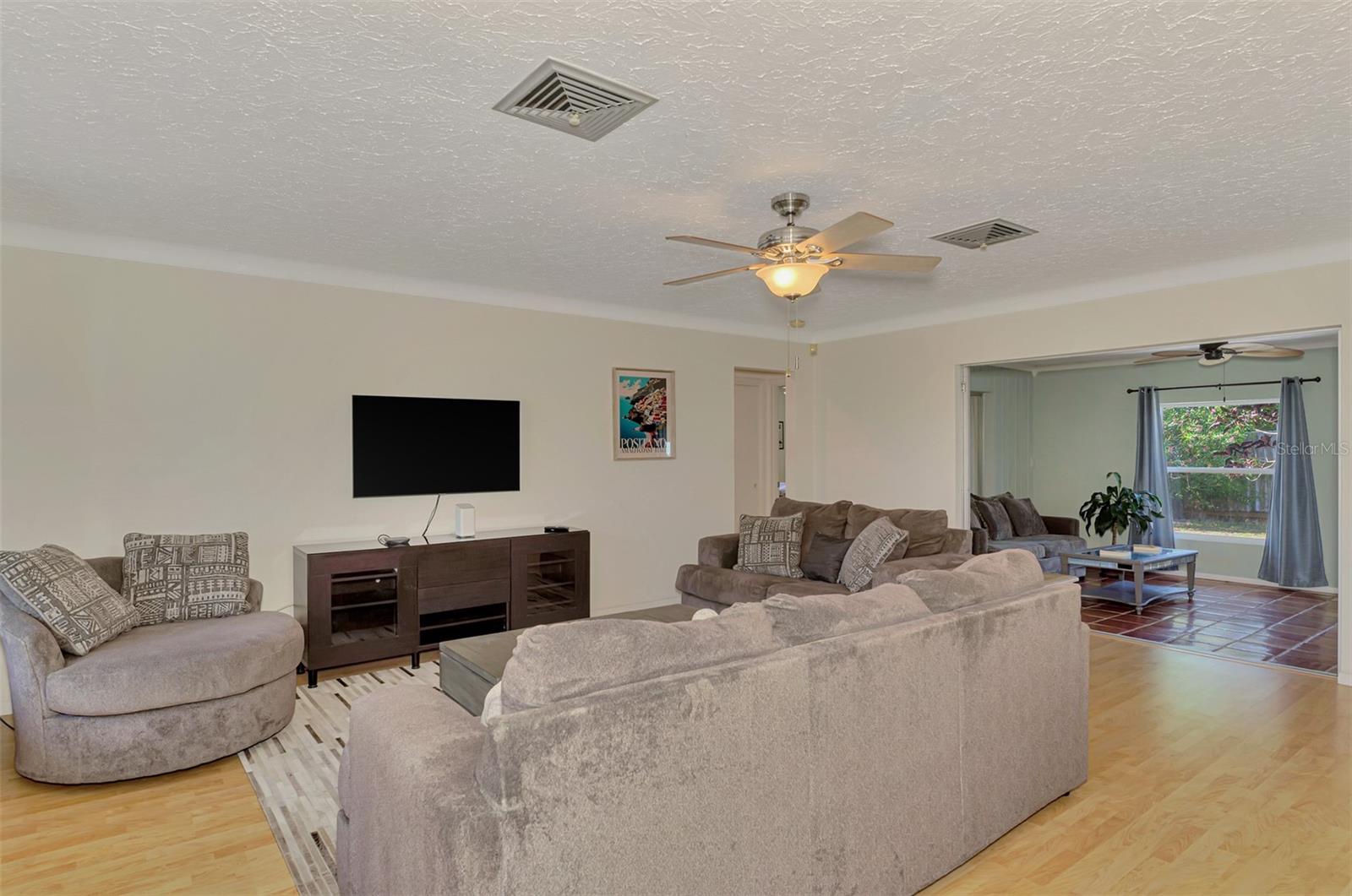 3078 SPENCER LN — photo 10