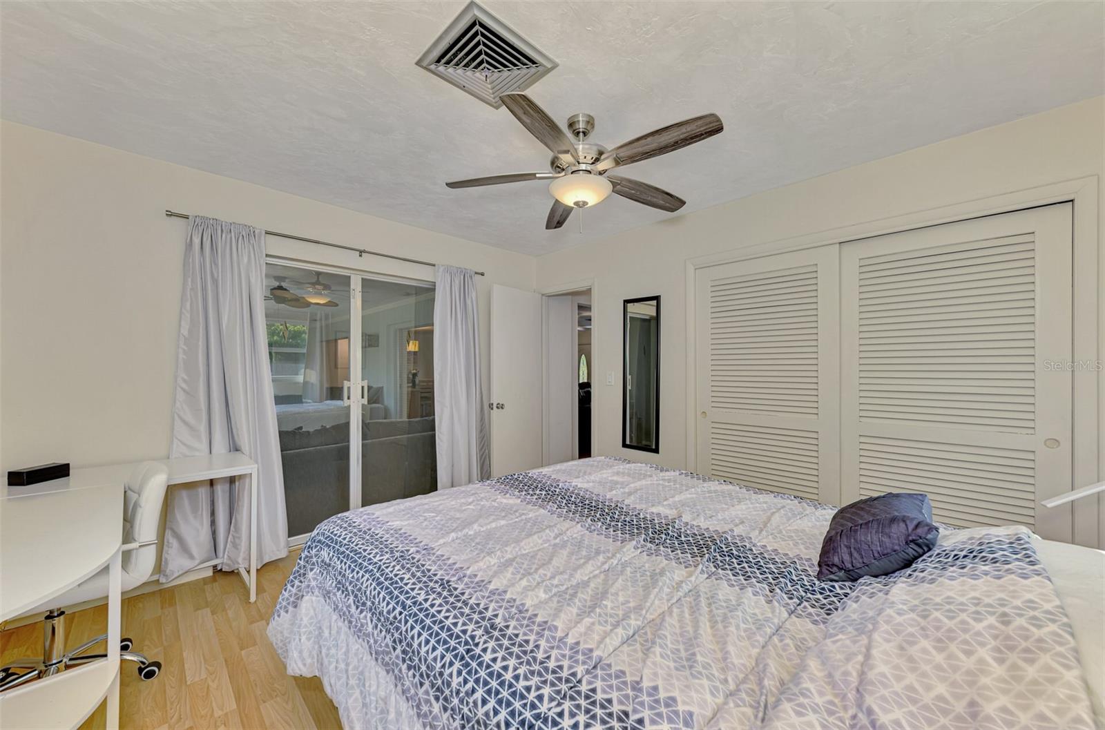 3078 SPENCER LN — photo 32