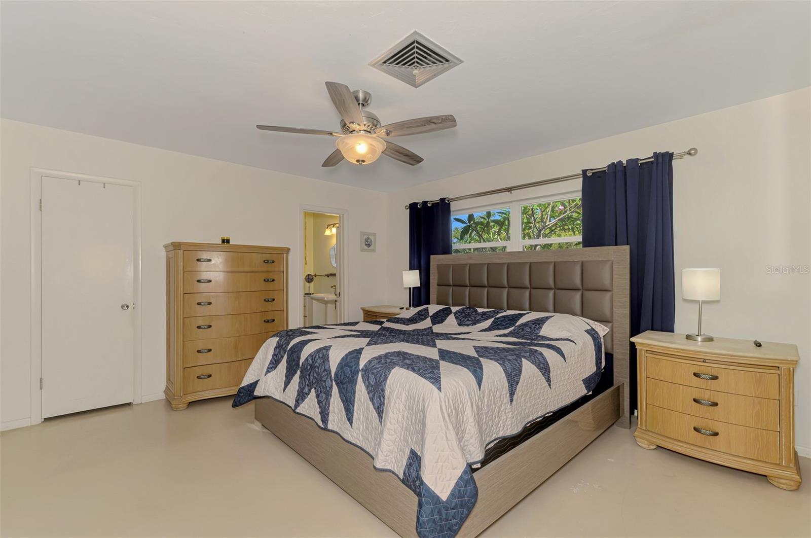 3078 SPENCER LN — photo 25