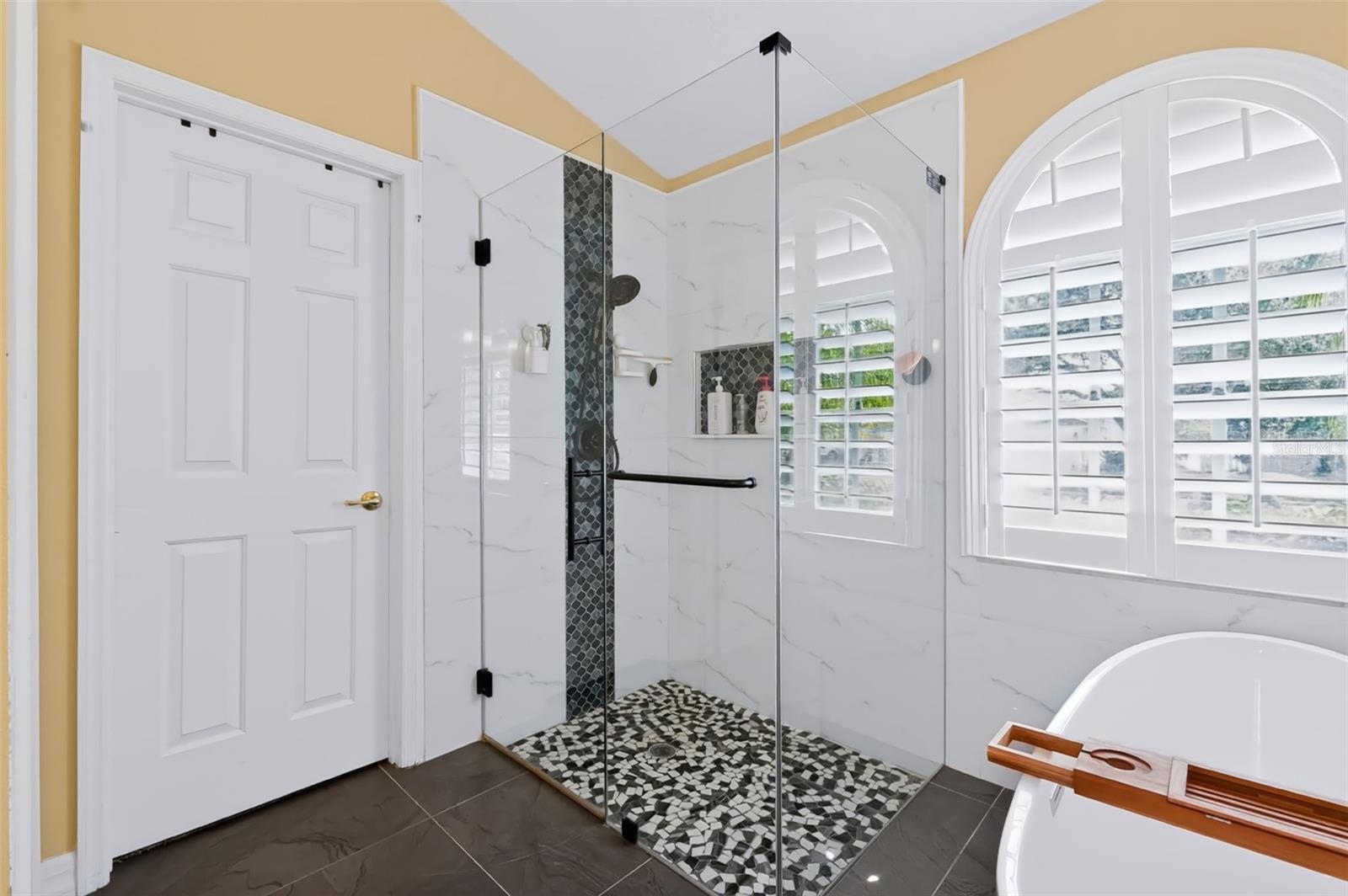 12541 LEATHERLEAF DR — photo 21