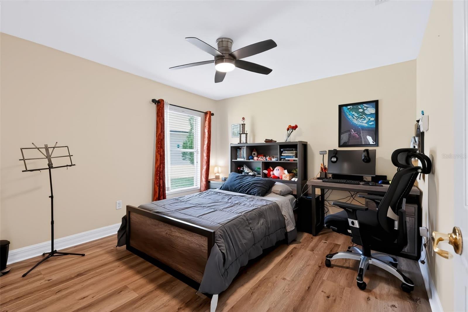12541 LEATHERLEAF DR — photo 22