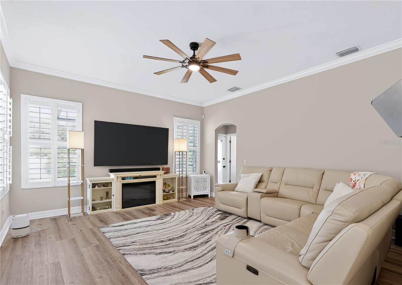 12541 LEATHERLEAF DR — photo 10
