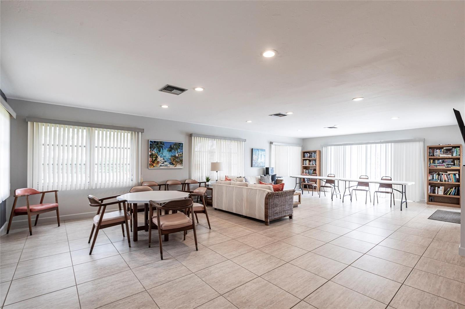 7151 WOOD CREEK DR #205 — photo 31
