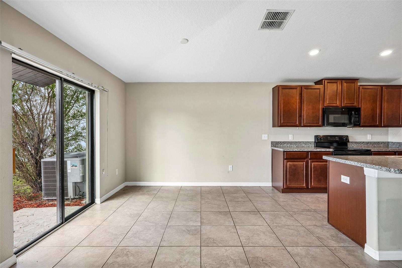 4103 GLOBE THISTLE DR — photo 8