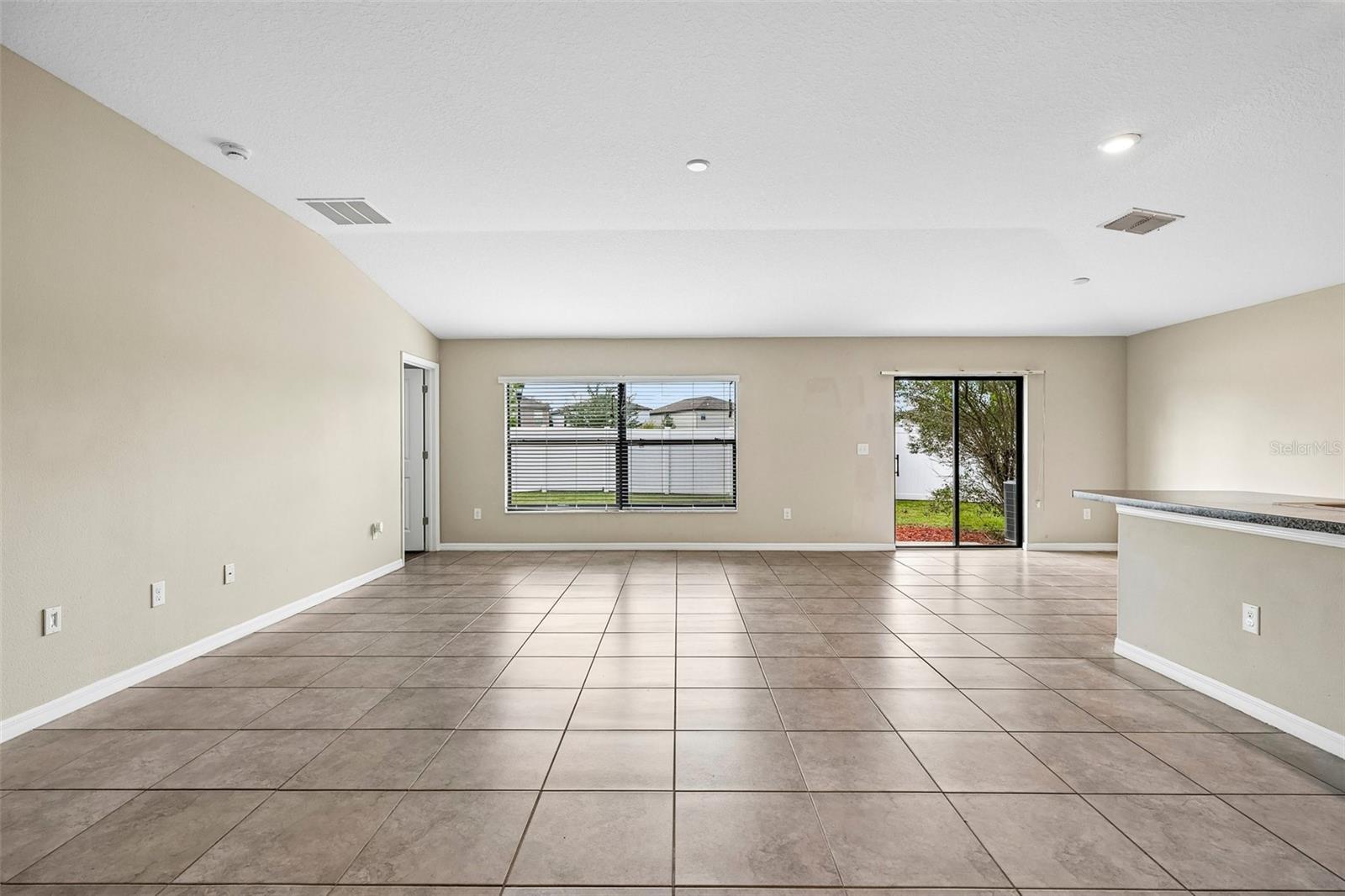 4103 GLOBE THISTLE DR — photo 10