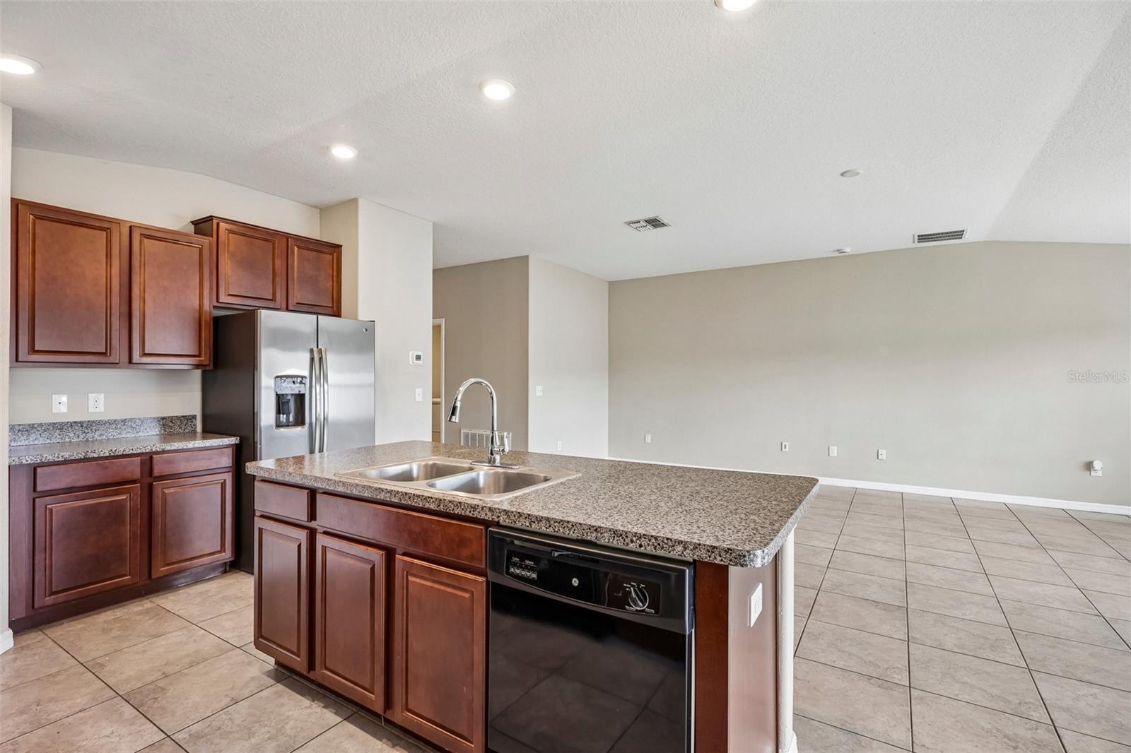 4103 GLOBE THISTLE DR — photo 9