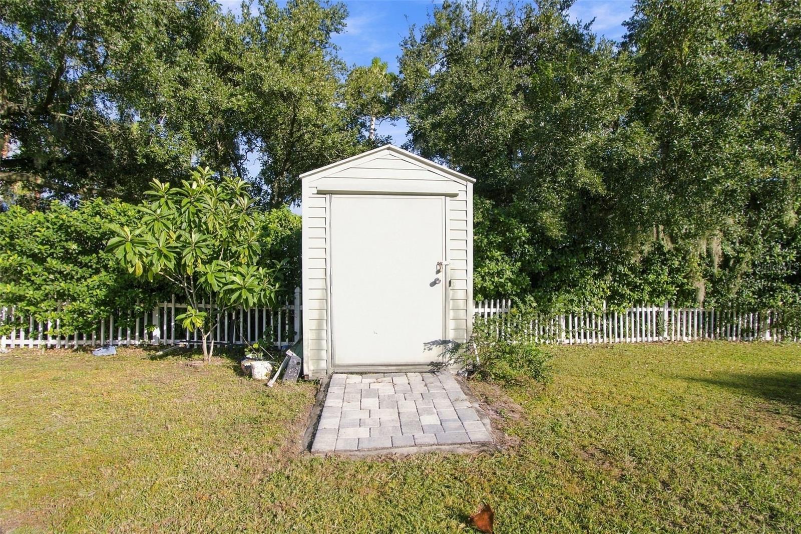 10225 GOLDENBROOK WAY — photo 45