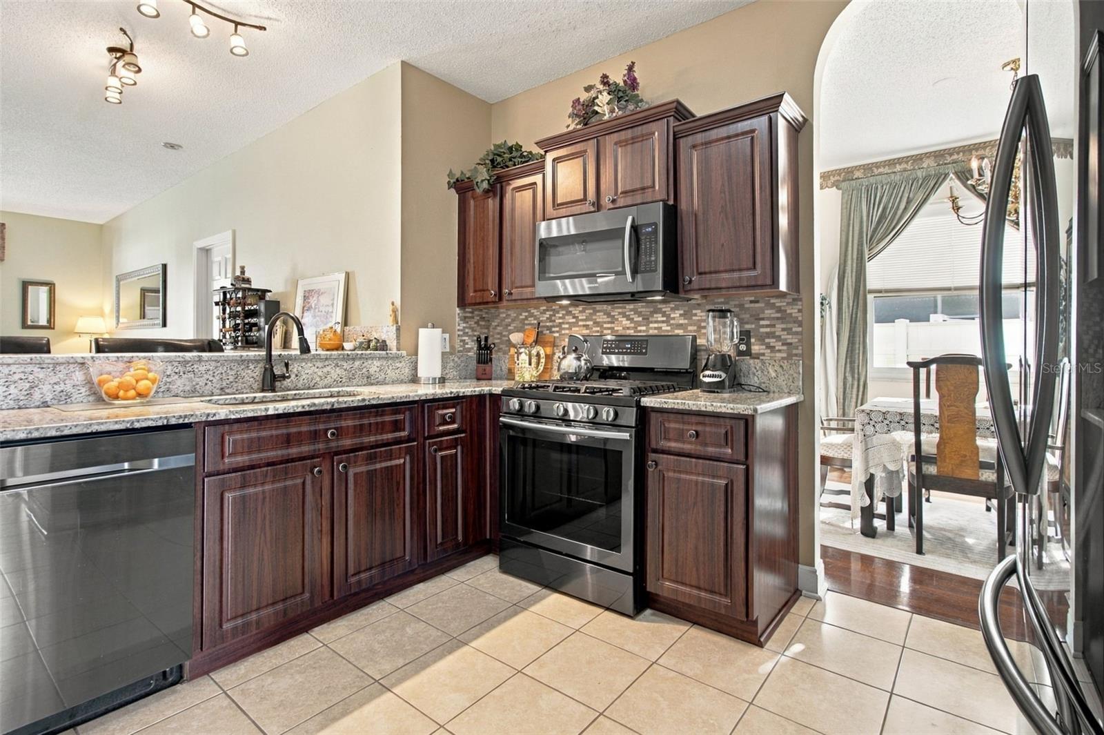 10225 GOLDENBROOK WAY — photo 15