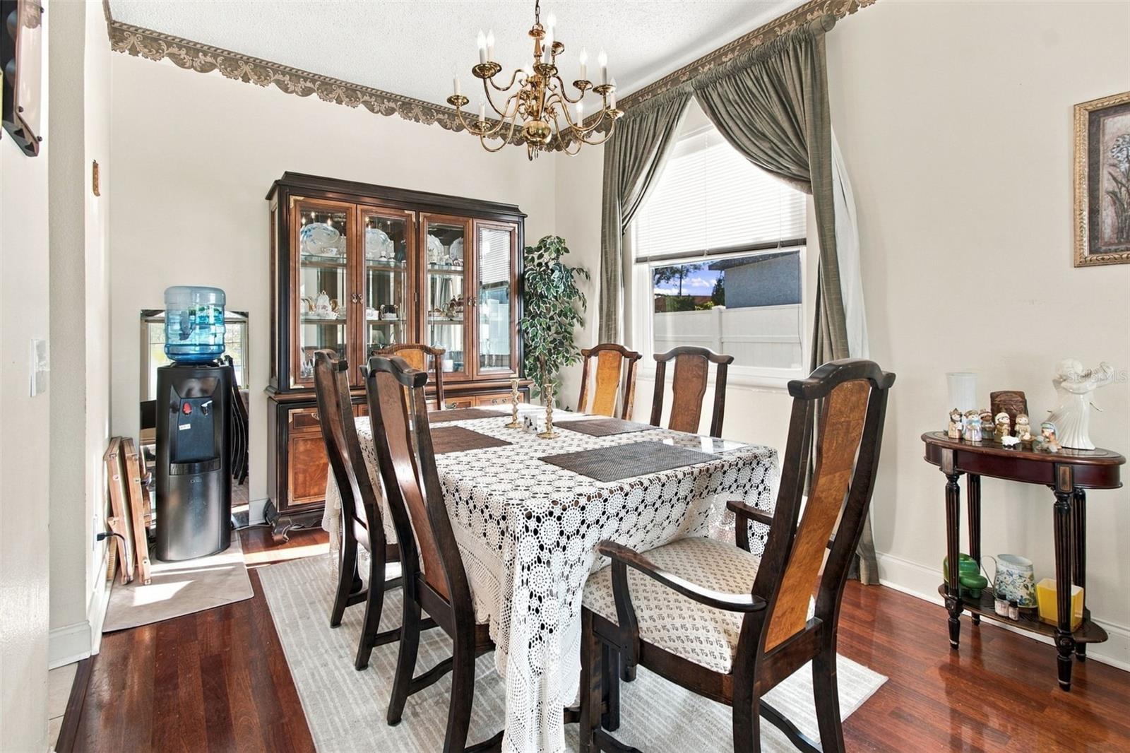 10225 GOLDENBROOK WAY — photo 9