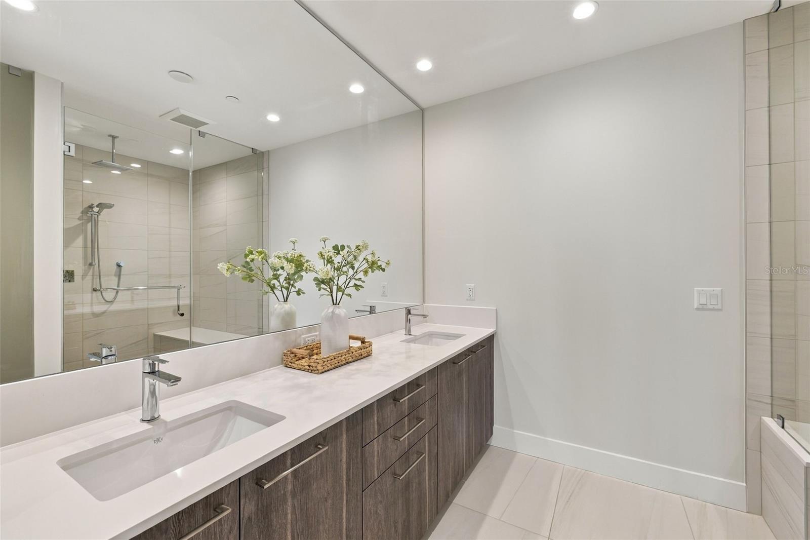 275 1ST AVE S #3606 — photo 14