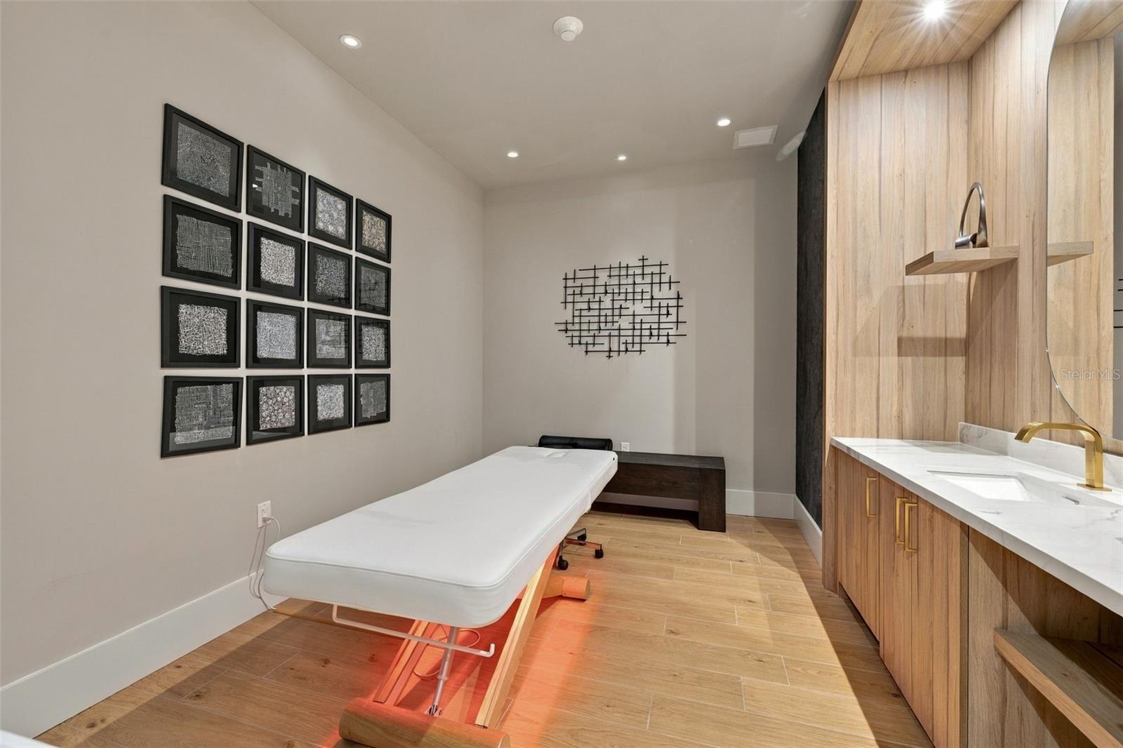 275 1ST AVE S #3606 — photo 32
