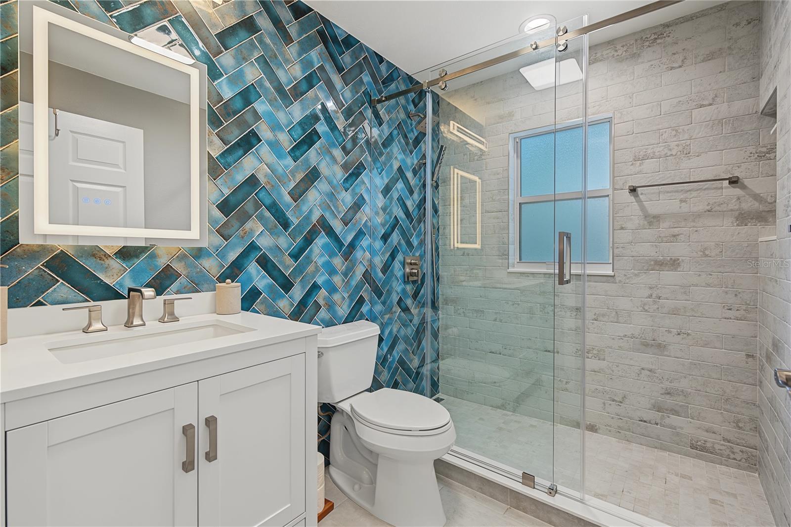 5644 GLENCREST BLVD — photo 32