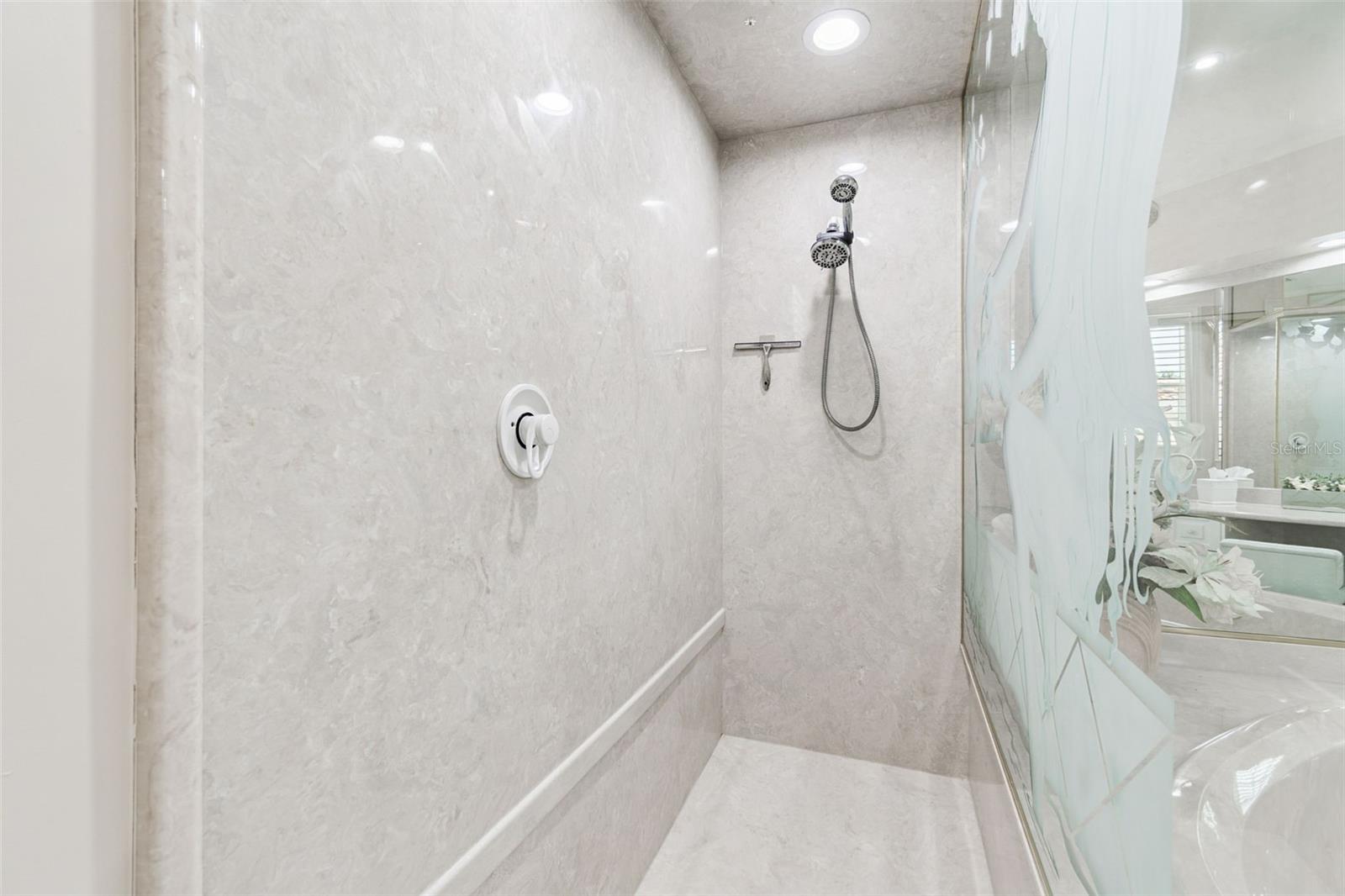 4707 SKIMMER WAY S — photo 45