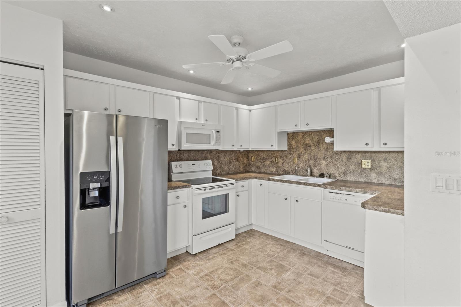 1627 BROOKHOUSE DR #263 — photo 6