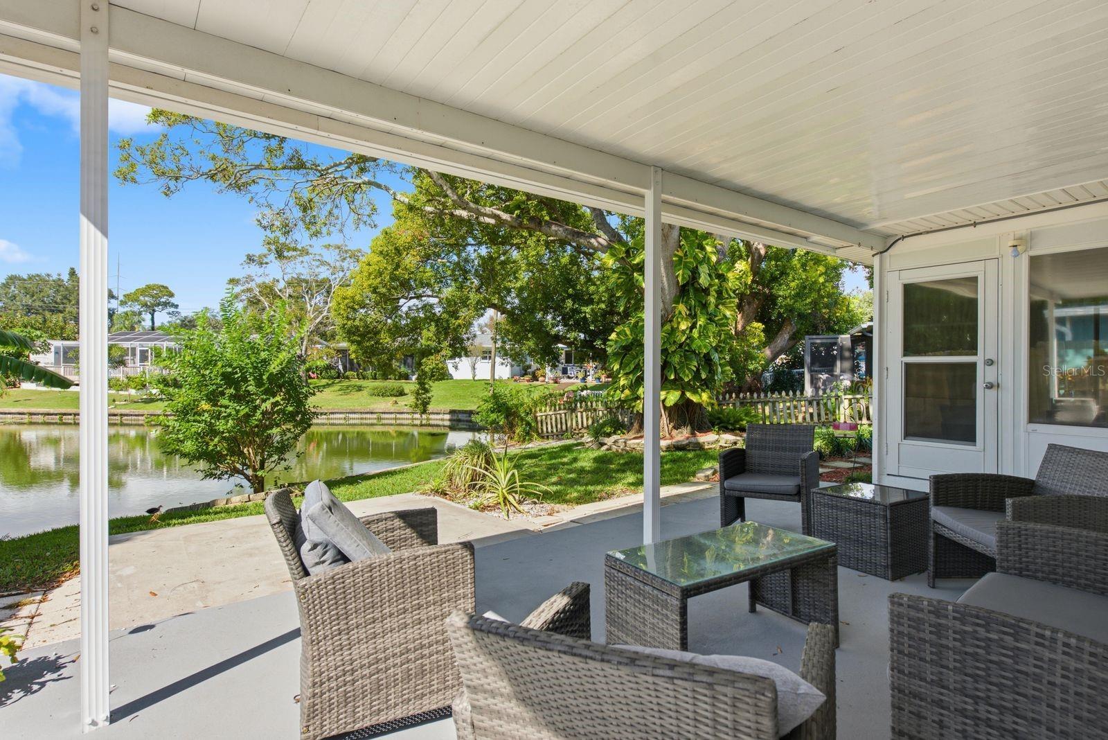 700 GERSHWIN DR — photo 27