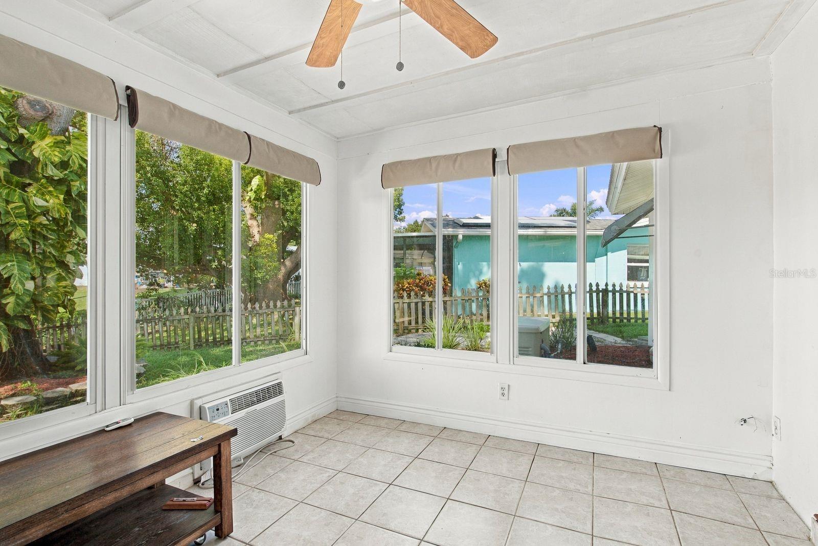 700 GERSHWIN DR — photo 19