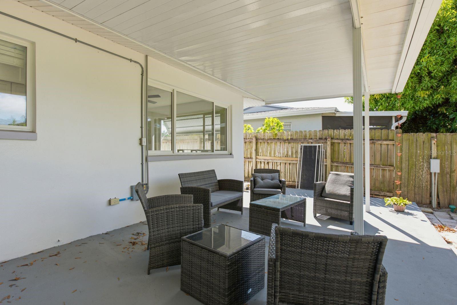 700 GERSHWIN DR — photo 25