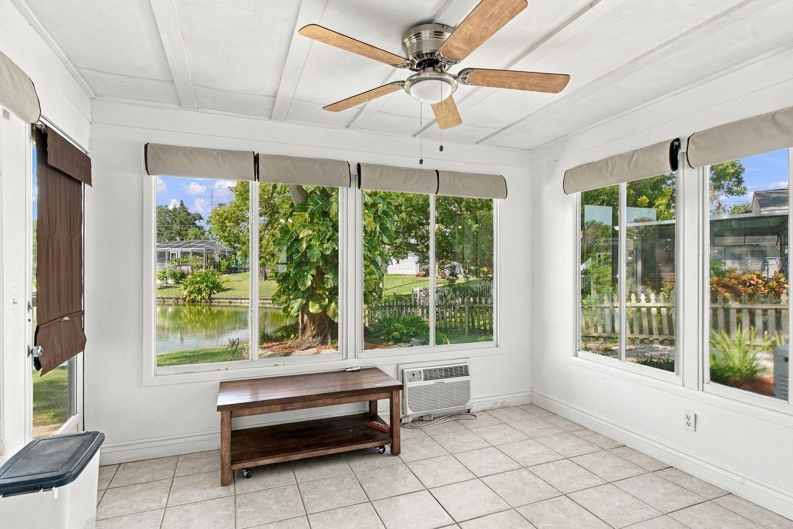 700 GERSHWIN DR — photo 17