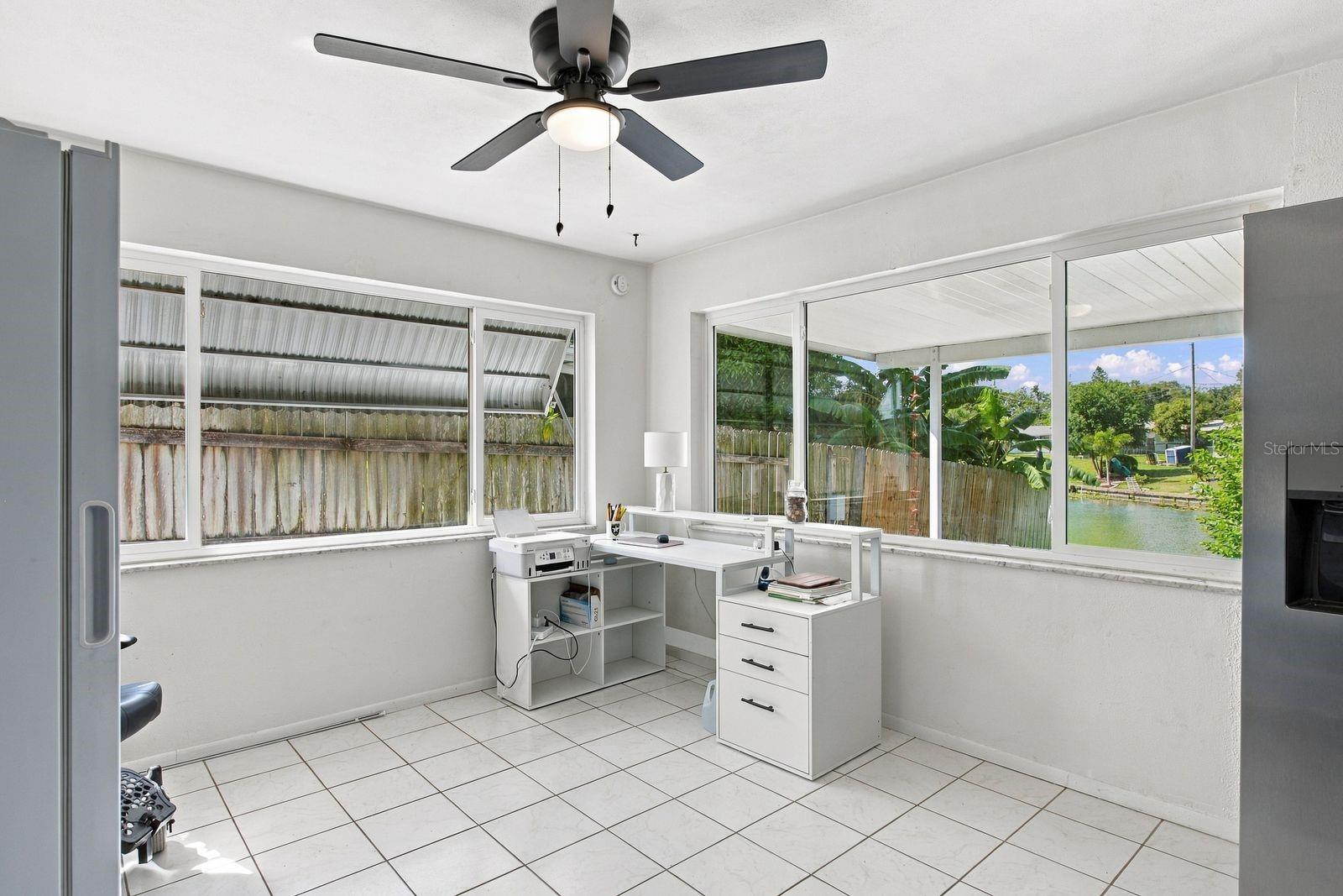 700 GERSHWIN DR — photo 14