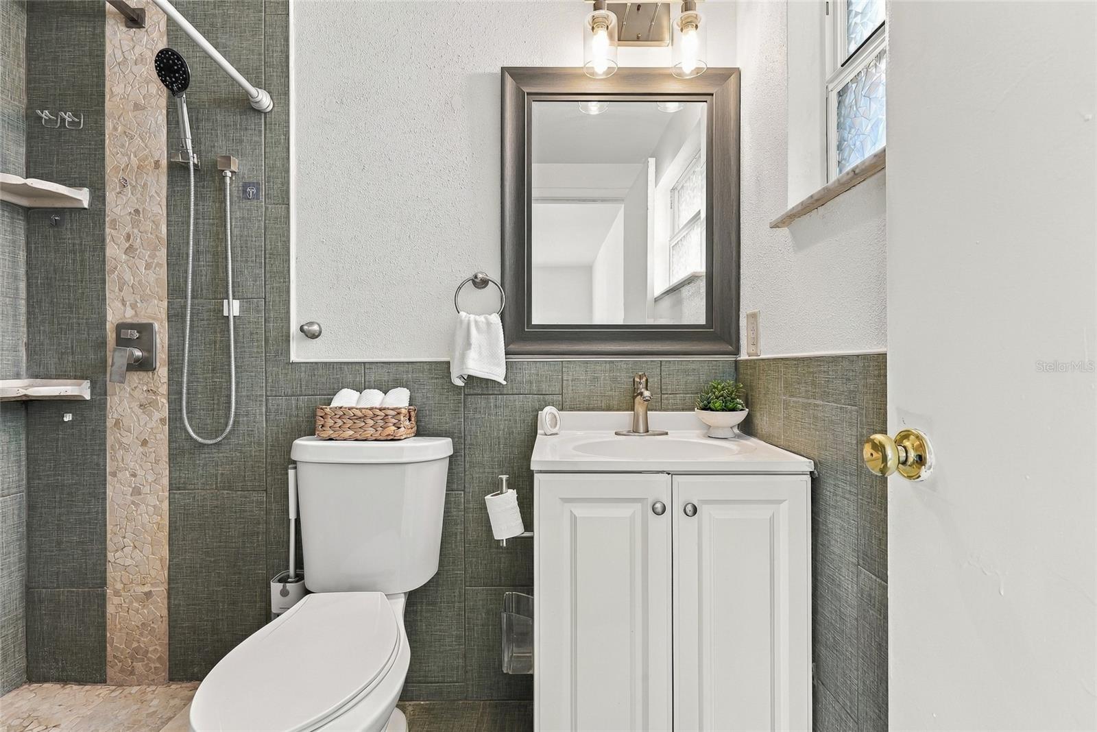 9608 ELGIN CT — photo 15