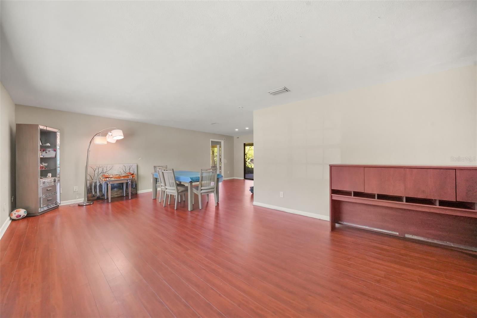 6912 SENOJ DR — photo 13