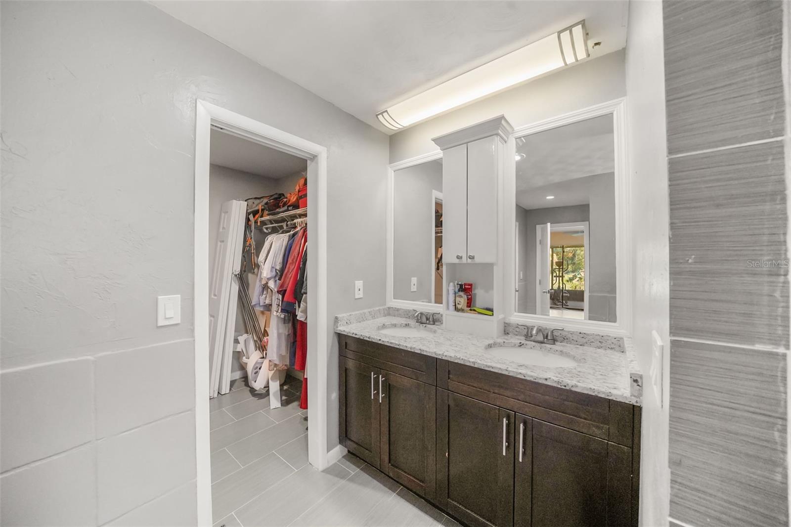 6912 SENOJ DR — photo 43