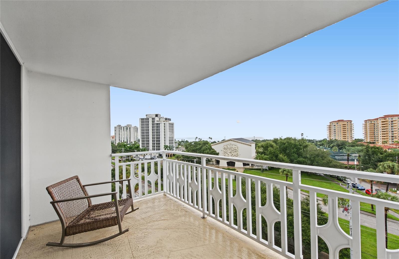 700 BEACH DR NE #701 — photo 9