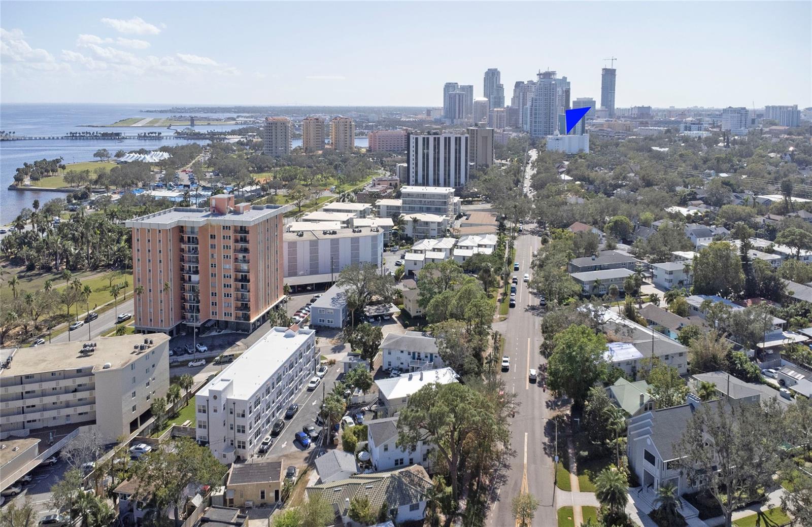 700 BEACH DR NE #701 — photo 32