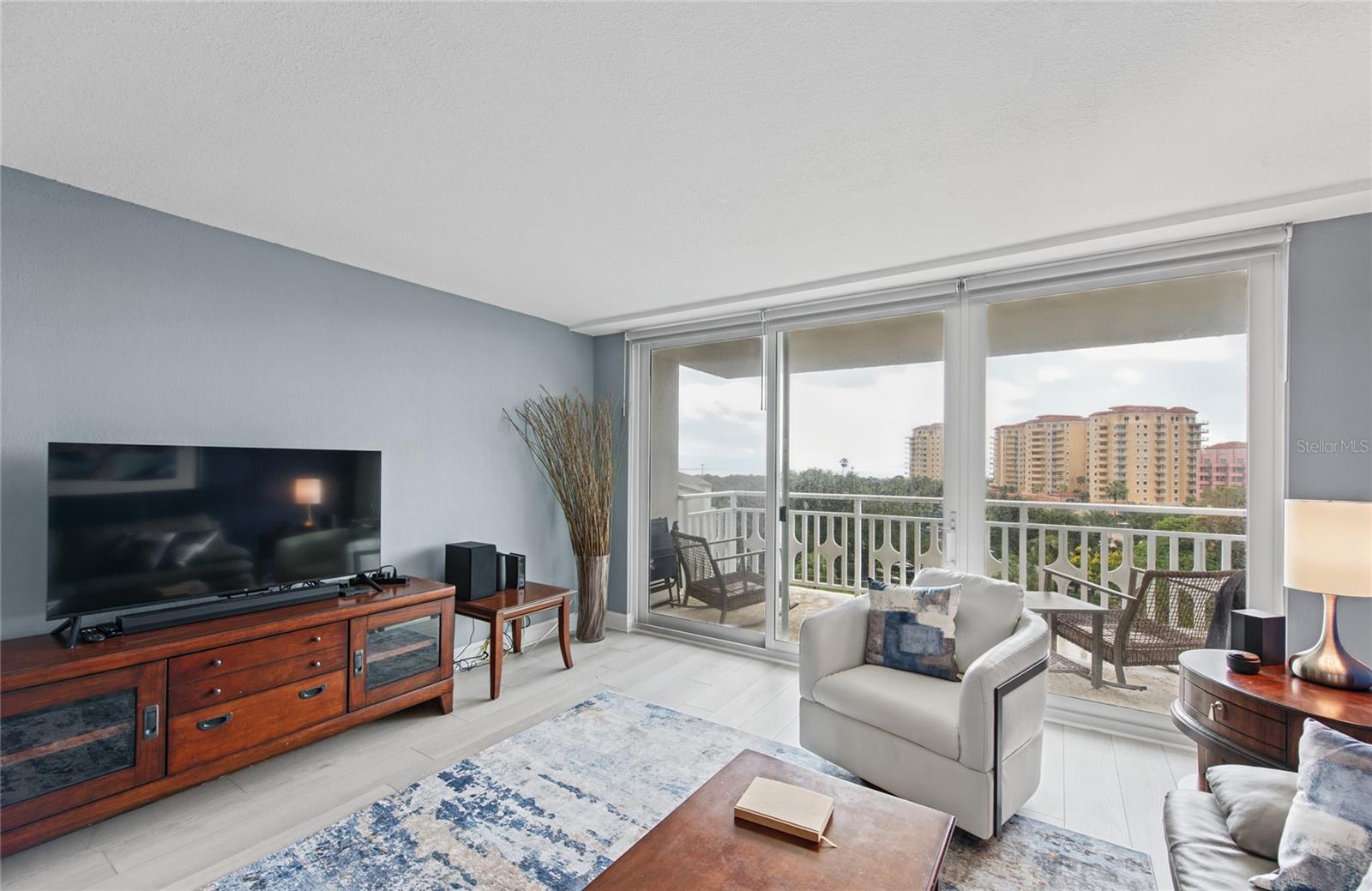 700 BEACH DR NE #701 — photo 6