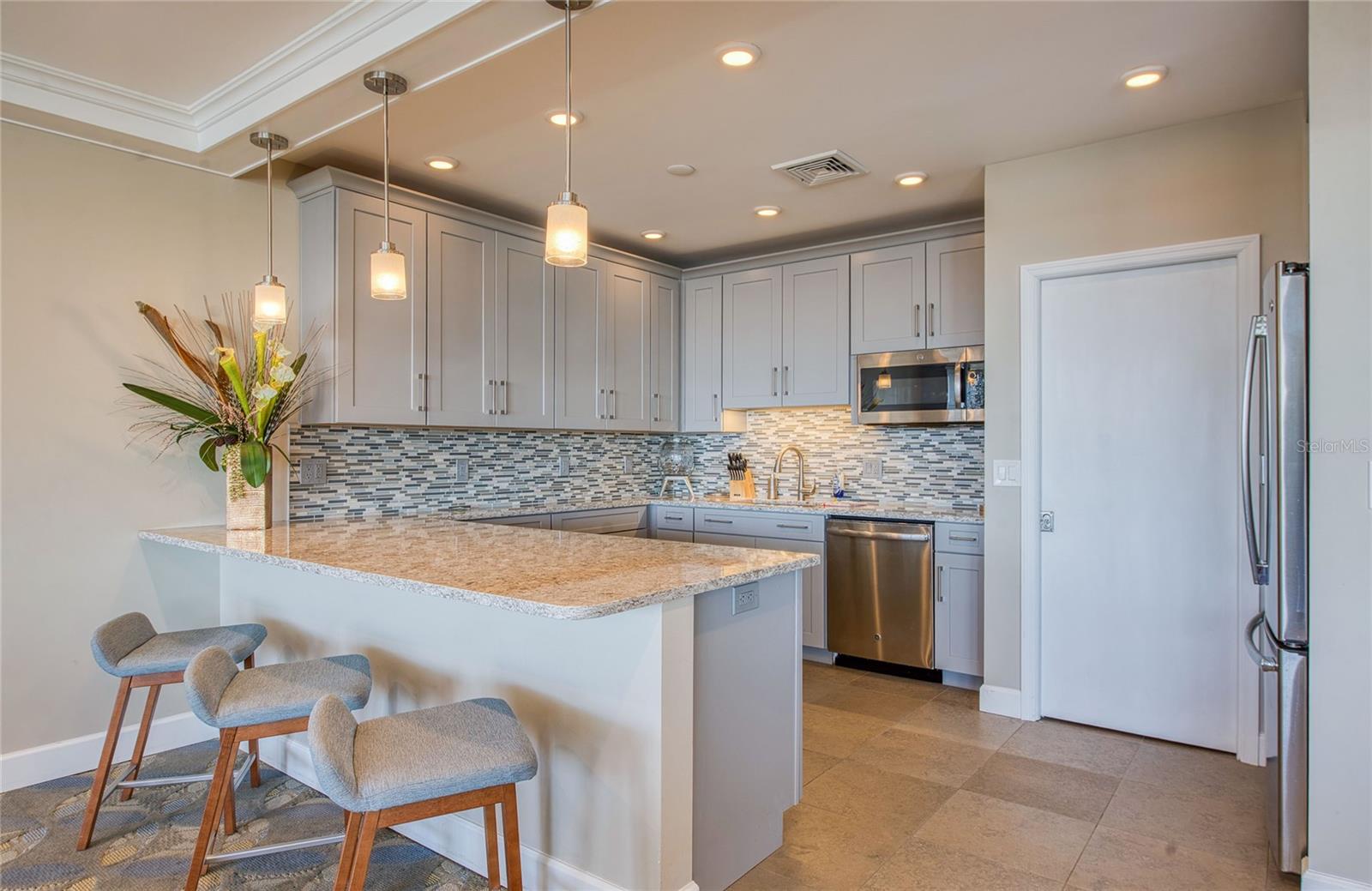 700 BEACH DR NE #701 — photo 40