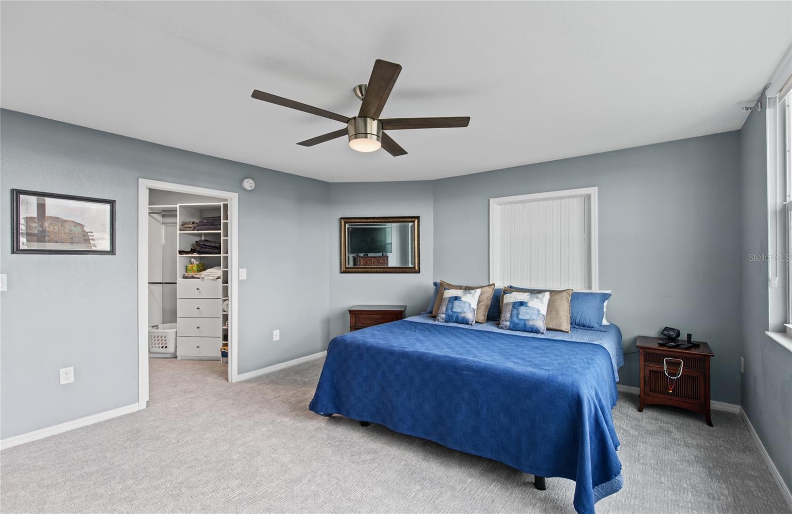 700 BEACH DR NE #701 — photo 25