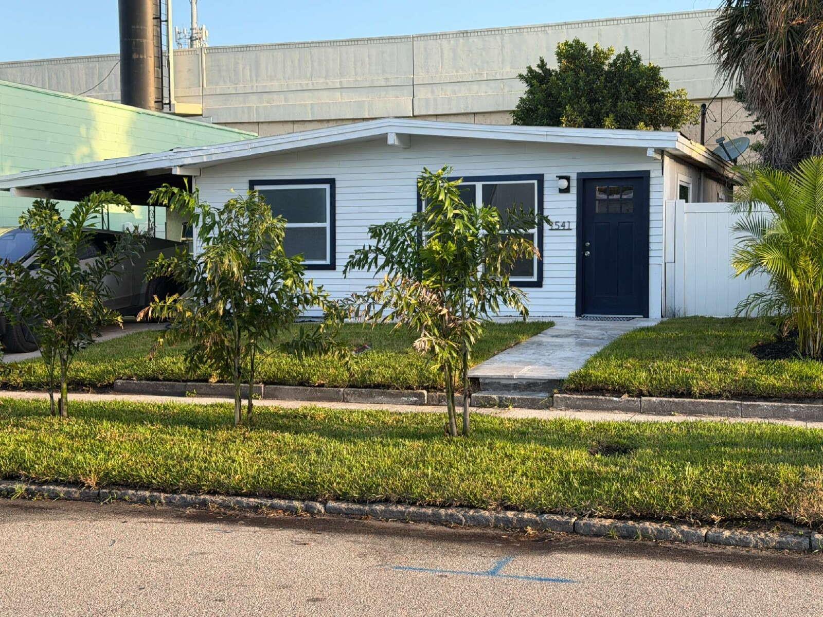 1541 W LA SALLE ST — photo 3