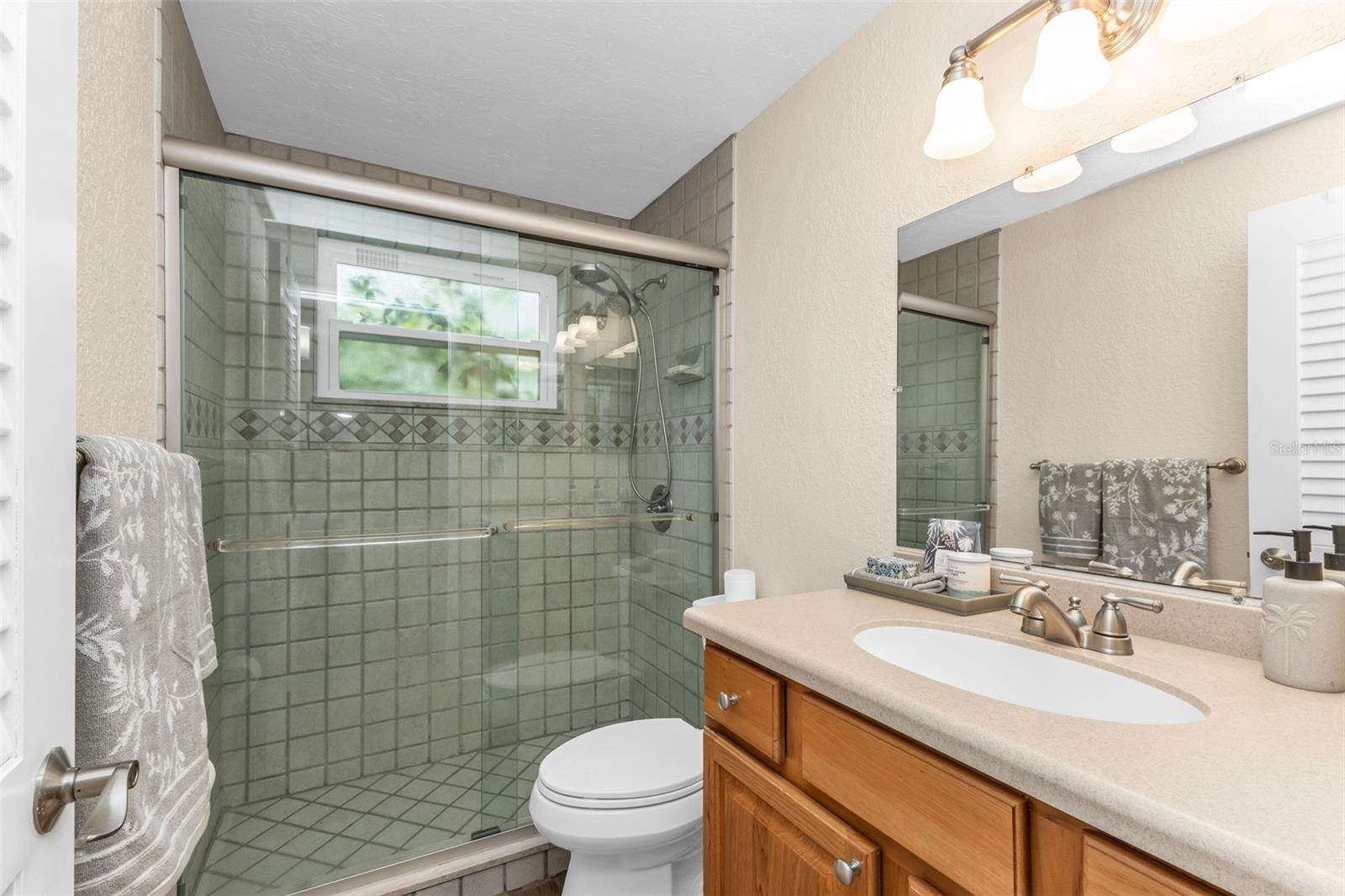 521 W VENICE AVE #21 — photo 24