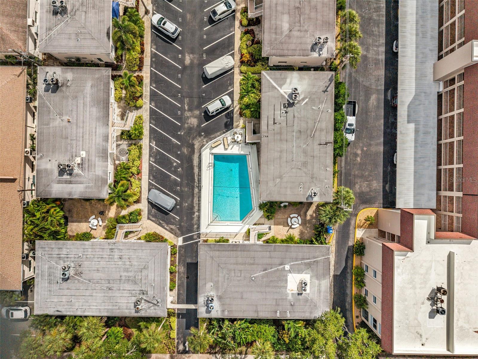 521 W VENICE AVE #21 — photo 26