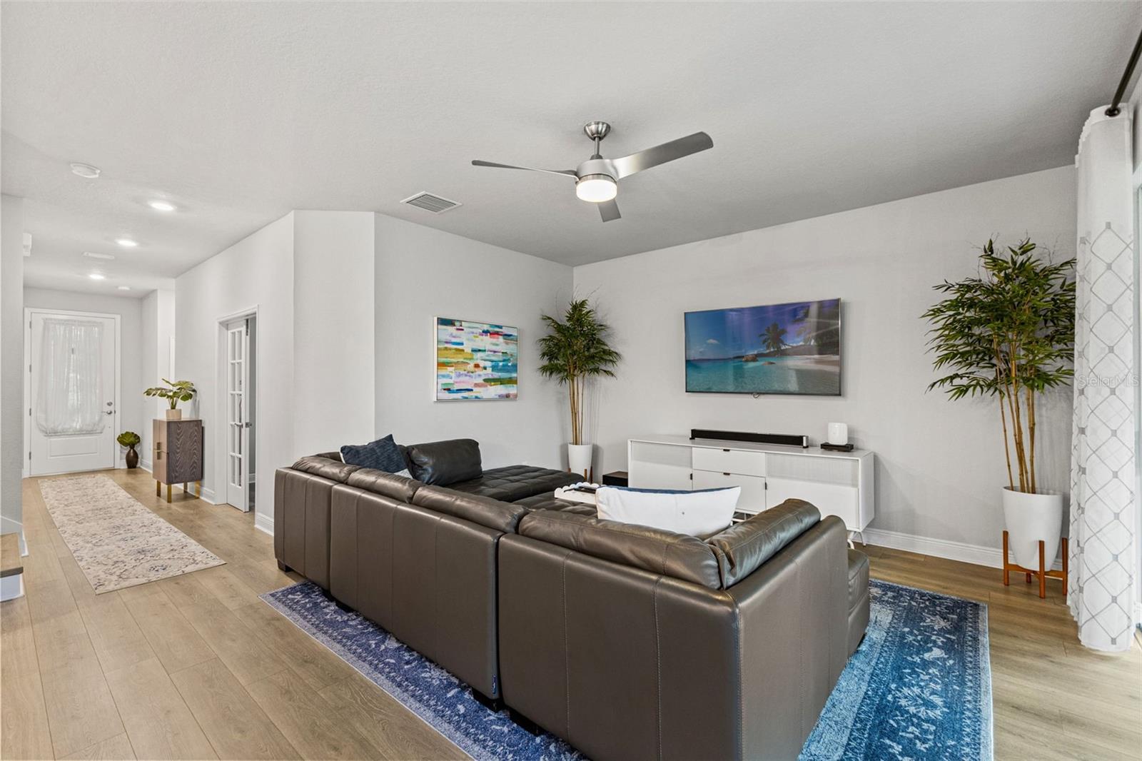 4009 W CARMEN ST — photo 13