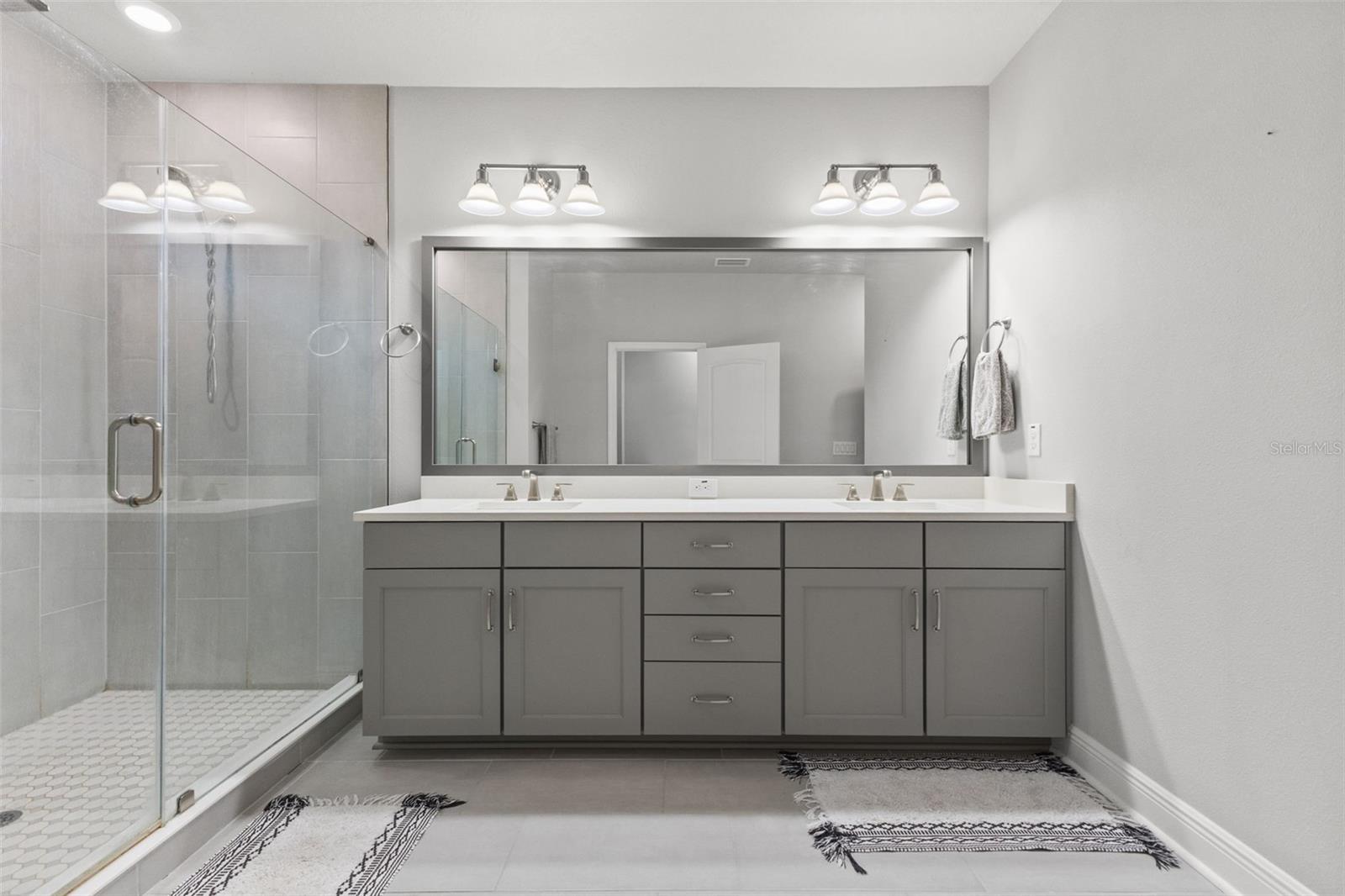 4009 W CARMEN ST — photo 21