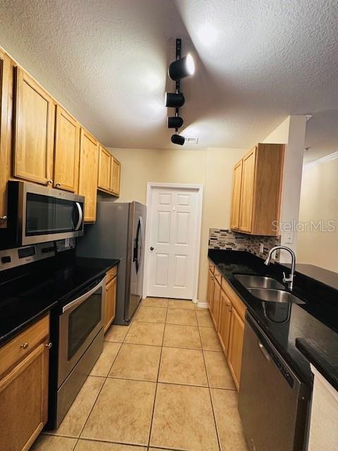 10203 COURTNEY PALMS BLVD #202 — photo 15