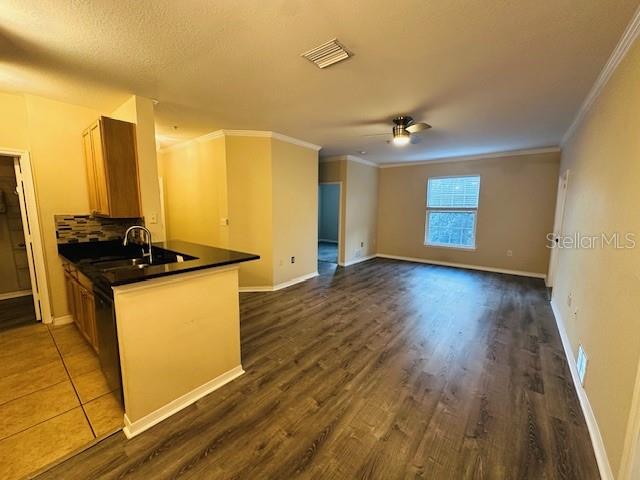 10203 COURTNEY PALMS BLVD #202 — photo 6
