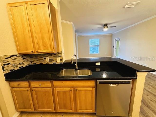 10203 COURTNEY PALMS BLVD #202 — photo 18